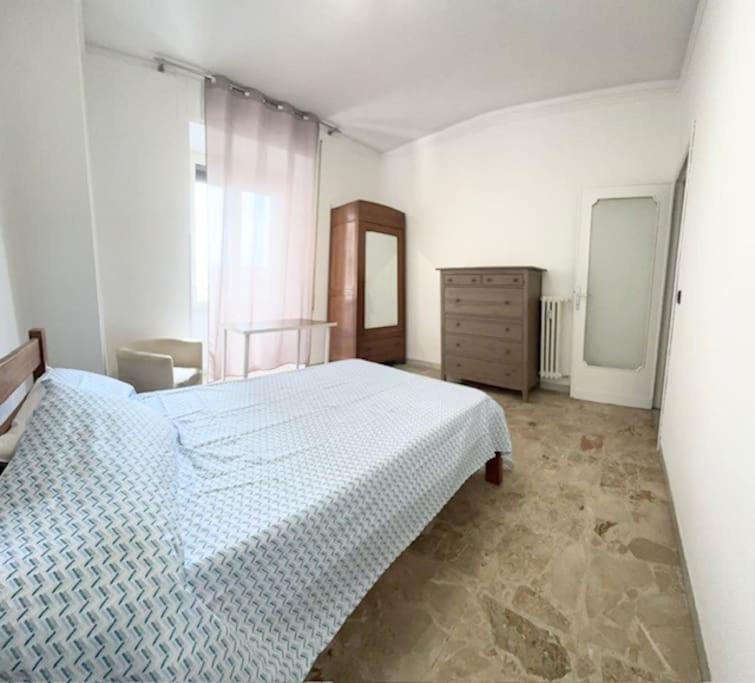 Apartment Cleverflat, Design And Top Spot Rom